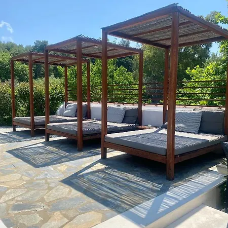 Aparthotel Sergios Koukounaries
