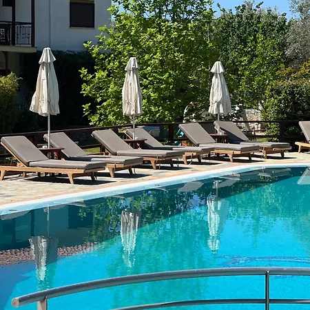 Aparthotel Sergios