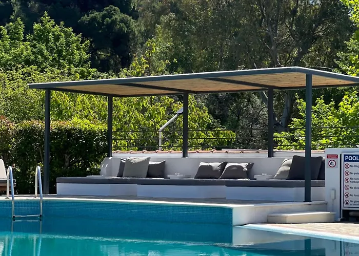 Aparthotel Sergios Koukounaries