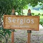 Sergios شقة فندقية 4*