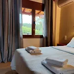 Sergios شقة فندقية 4*