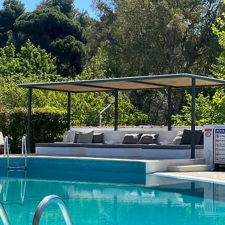 Aparthotel Sergios Koukounaries