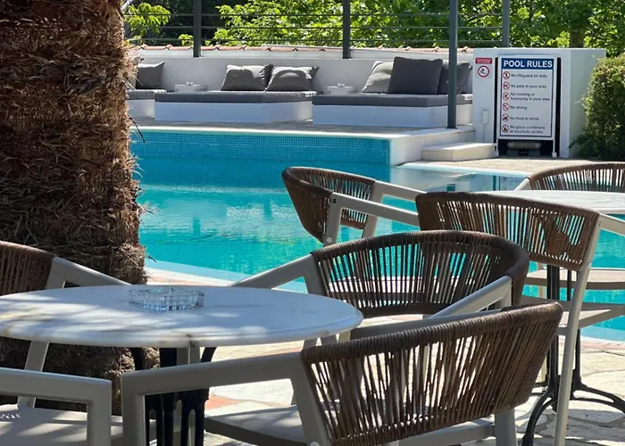 Aparthotel Sergios 4*